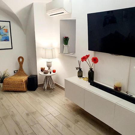 Vhome Exclusive Living Room Catane Extérieur photo